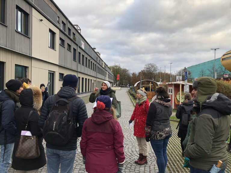 Projektpartner:innen bei der gemeinsamen Besichtigung.